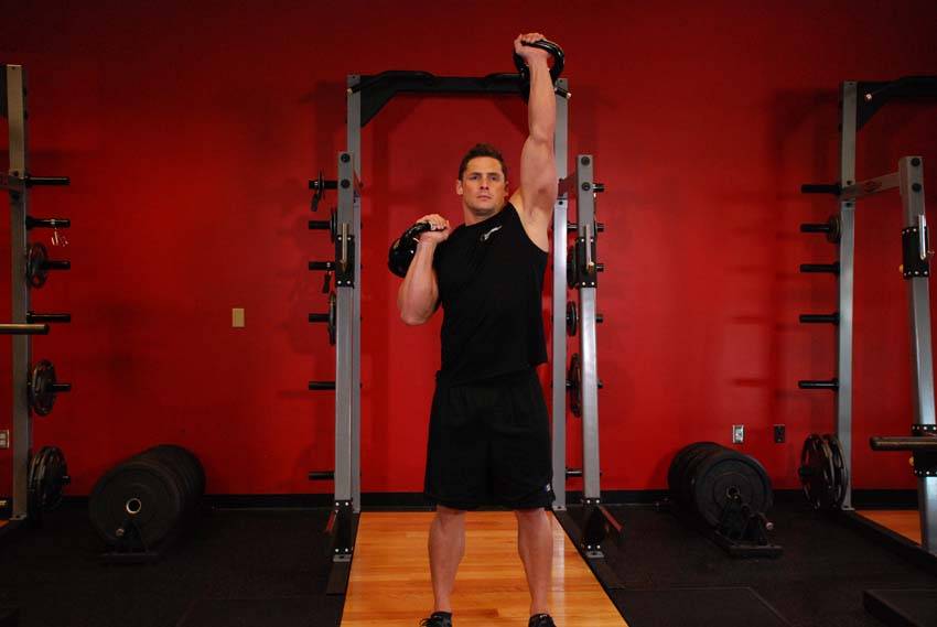Alternating Kettlebell Press - Step 1