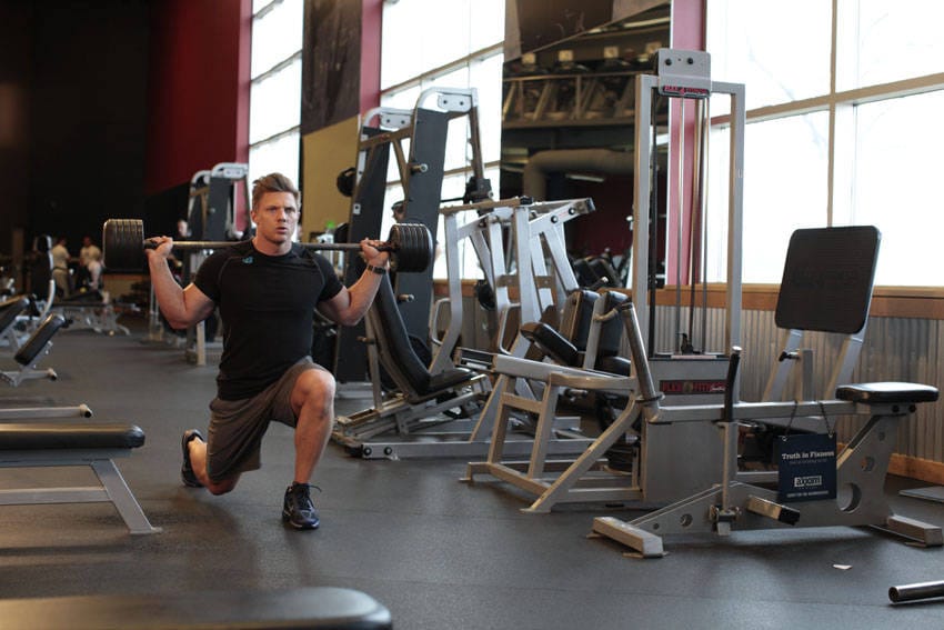 Barbell Walking Lunge - Step 1