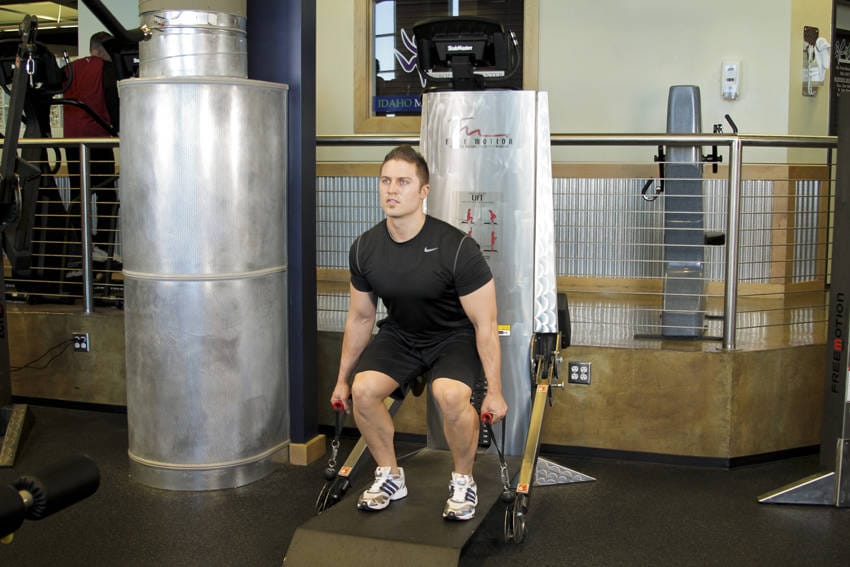 Cable Deadlifts - Step 0