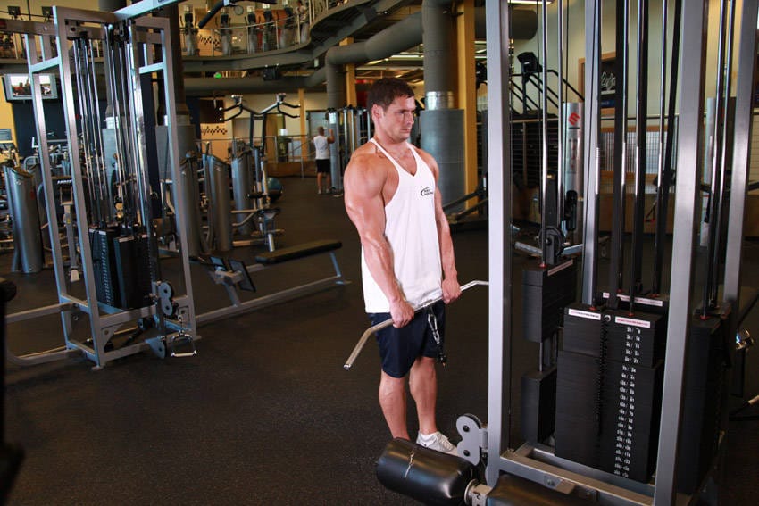 Cable Shrugs - Step 0