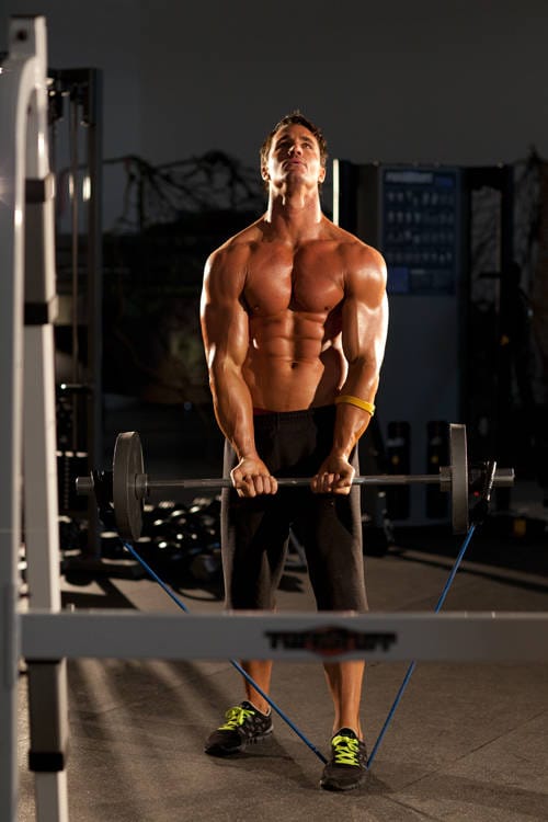 Close-Grip EZ-Bar Curl with Band - Step 0
