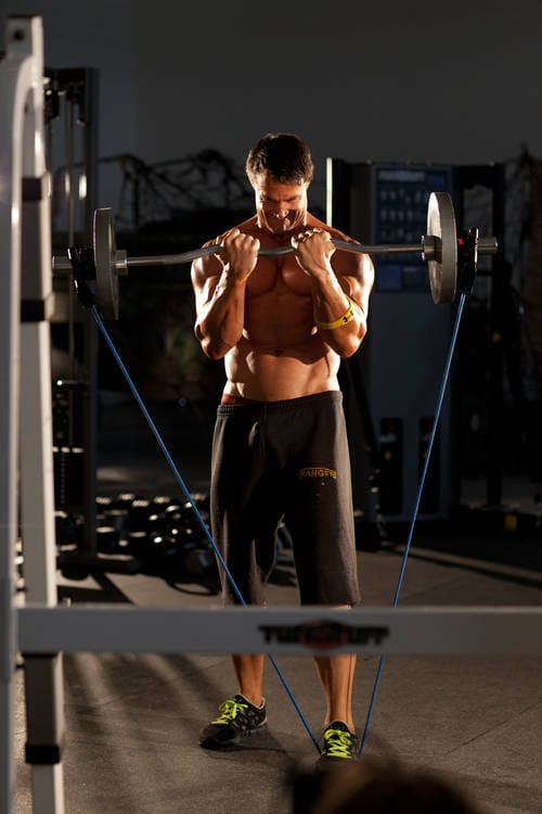 Close-Grip EZ-Bar Curl with Band - Step 1