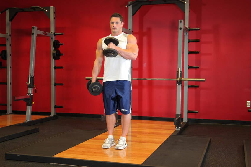 Cross Body Hammer Curl - Step 1
