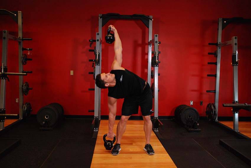 Double Kettlebell Windmill - Step 1
