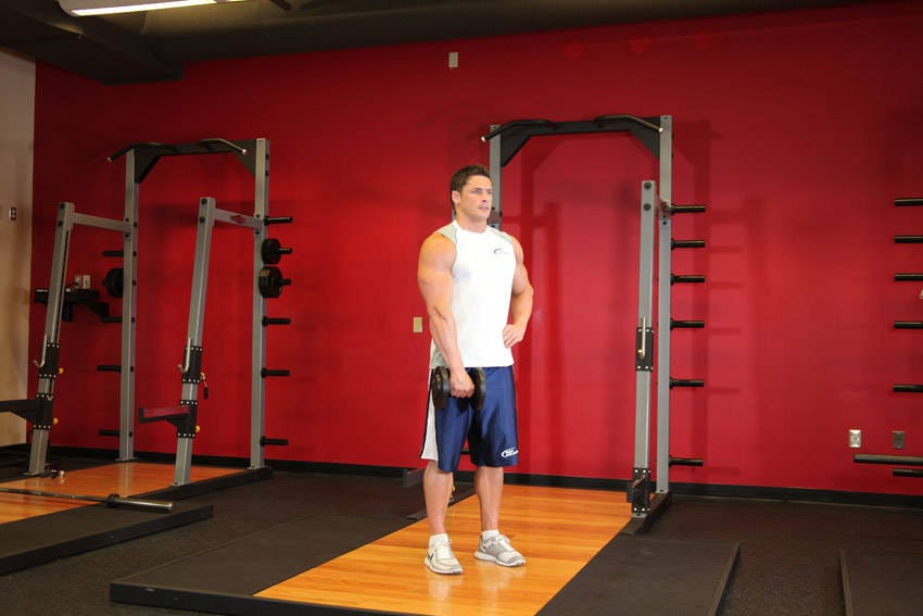 Dumbbell One-Arm Upright Row - Step 1