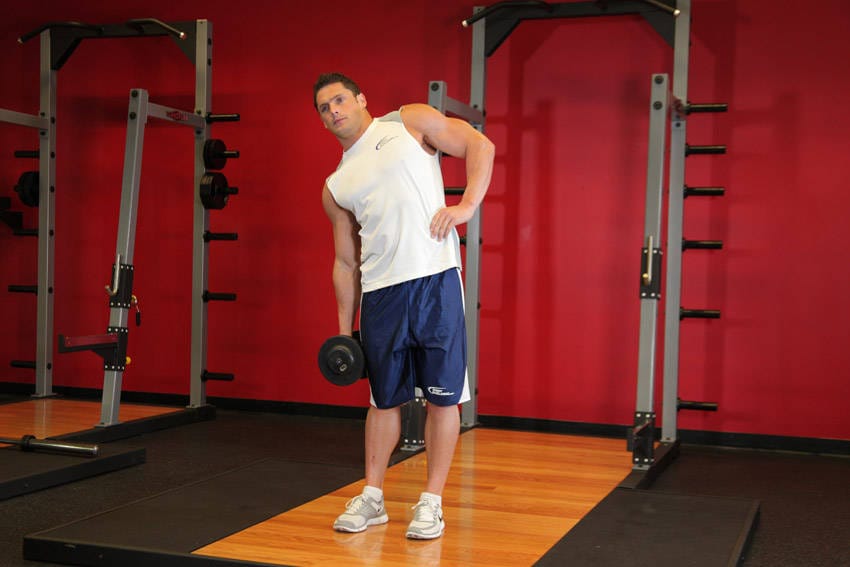 Dumbbell Side Bend - Step 0