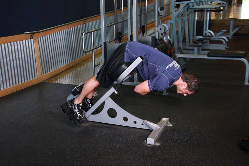 Hyperextensions (Back Extensions) - Step 1