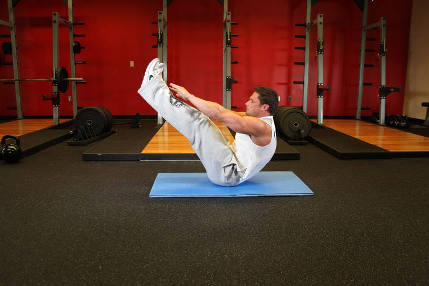 Jackknife Sit-Up - Step 1