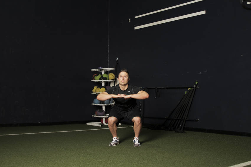 Knee Tuck Jump - Step 0