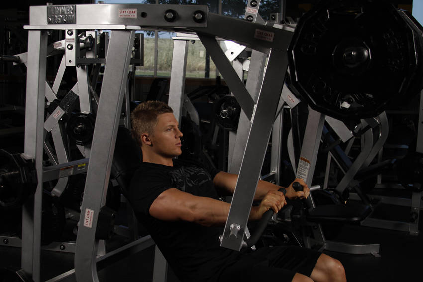 Leverage Decline Chest Press - Step 1