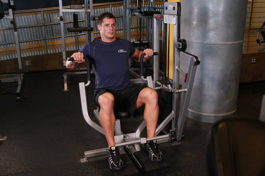 Machine Bench Press - Step 0