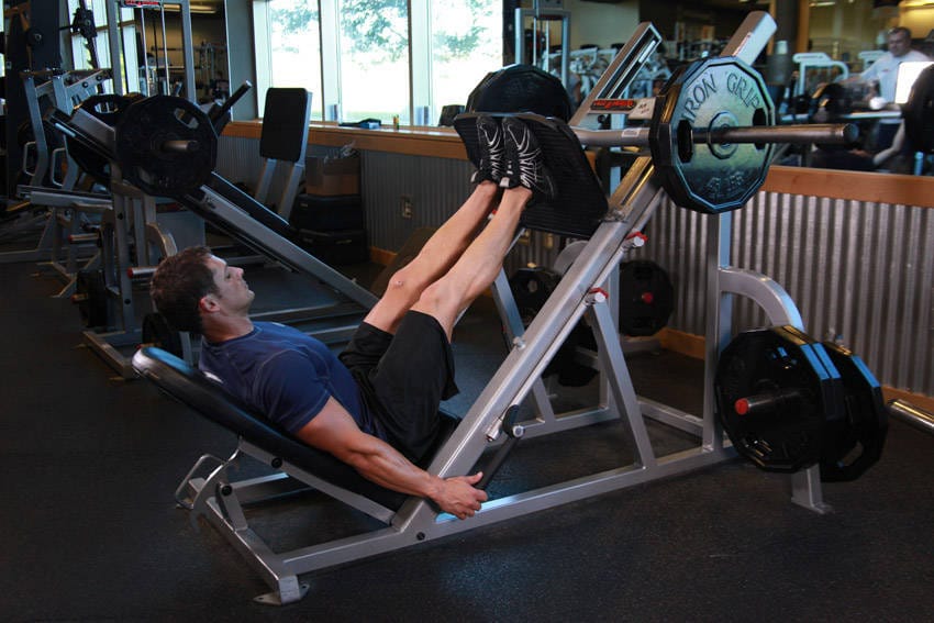 Narrow Stance Leg Press - Step 1