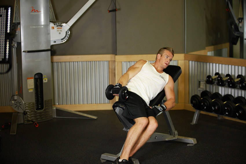 One-Arm Incline Lateral Raise - Step 0