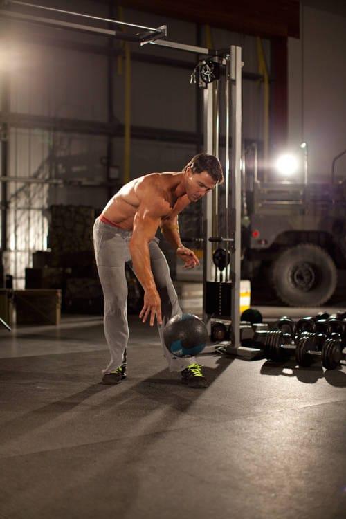 One-Arm Medicine Ball Slam - Step 1