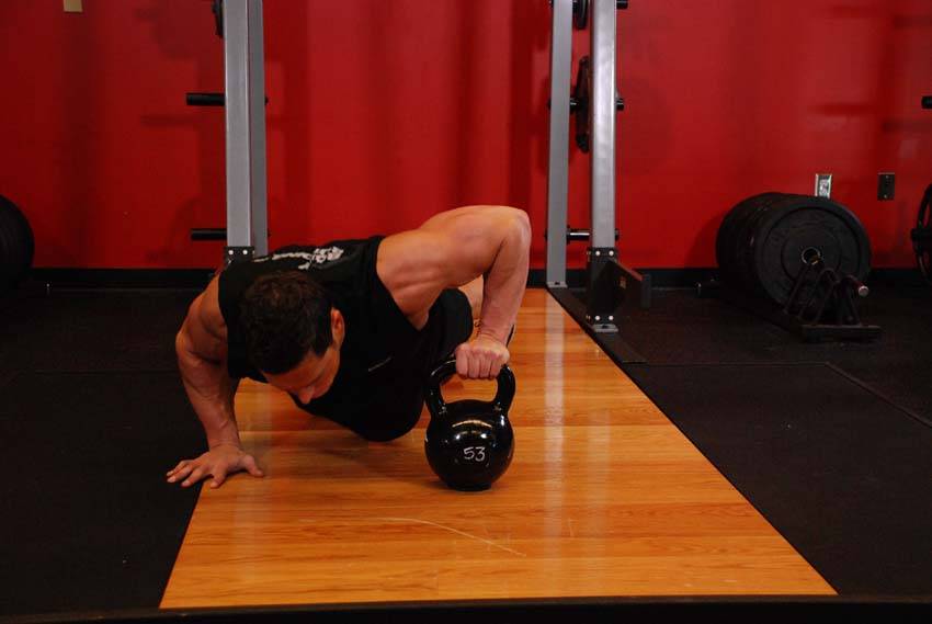 Plyo Kettlebell Pushups - Step 0