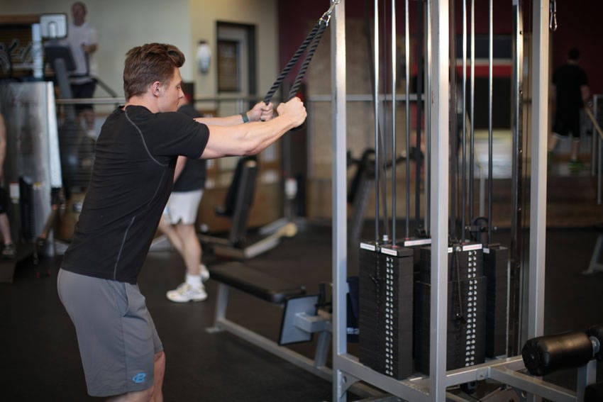 Rope Straight-Arm Pulldown - Step 0