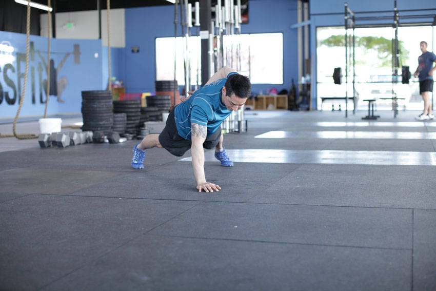 Single-Arm Push-Up - Step 1