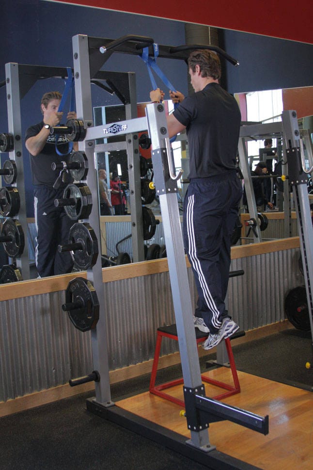 Single-Leg High Box Squat - Step 0