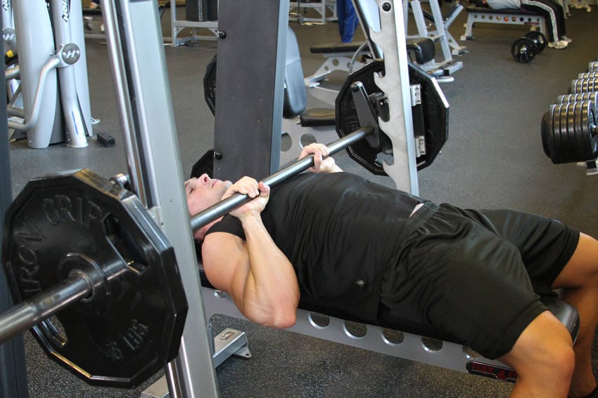 Smith Machine Close-Grip Bench Press - Step 0