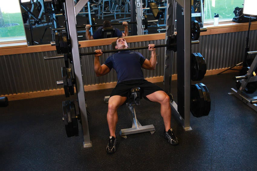Smith Machine Incline Bench Press - Step 0