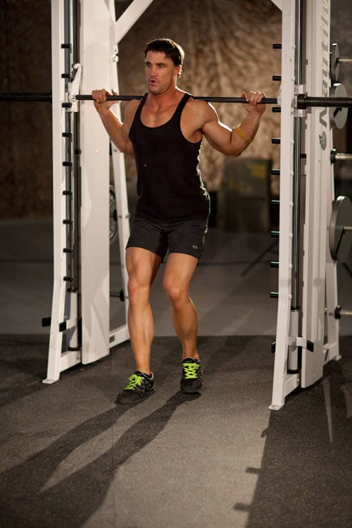 Smith Machine Pistol Squat - Step 0