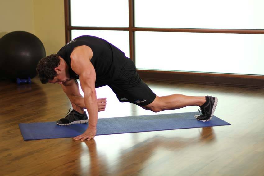 World's Greatest Stretch - Step 1